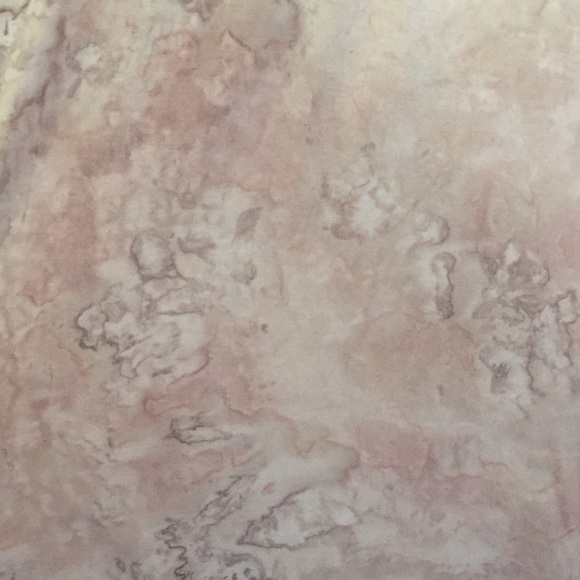 Too big - Picture 2 of 2